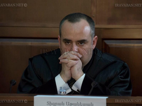 Հարգելի՛ ԲԴԽ, սա էլ ես՝ Վճռաբեկ դատարանի քրեական պալատի նախագահի աթոռին