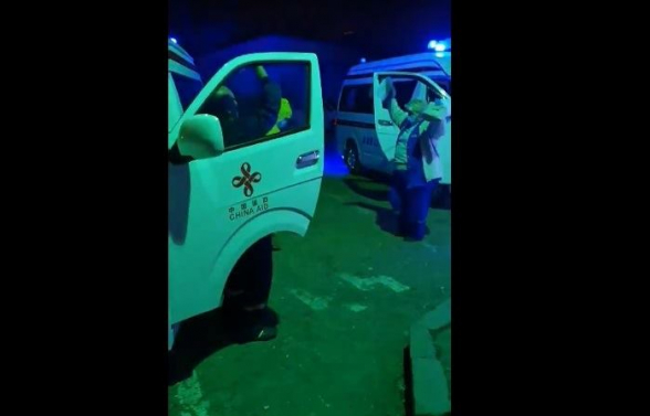 Շտապօգնության աշխատակիցները պարում են կորոնավիրուսից բուժվածների համար