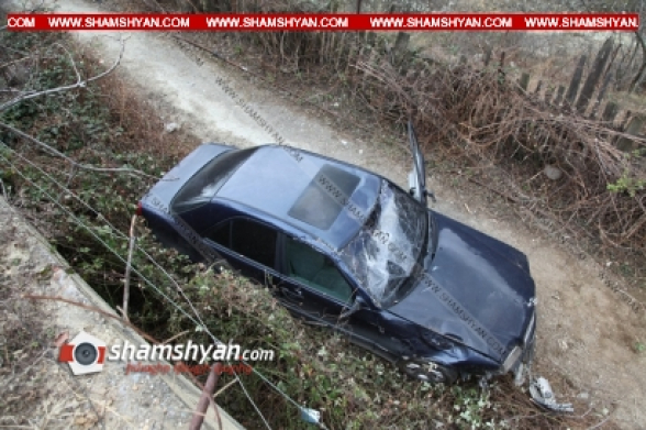 Լոռու մարզում վարորդը Mercedes-ով 5 մետր բարձրությունից ընկել է ձորակը. կա 1զոհ