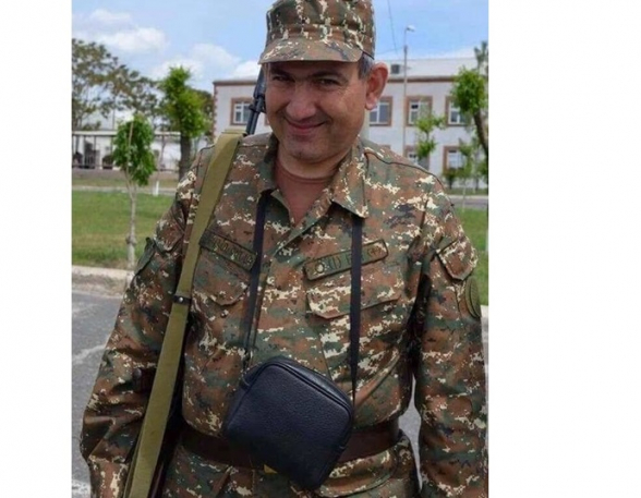 Ապրիլյան պատերազմի քողի տակ մայիսին խրամատ փորող ու սելֆի անողից ավելին սպասելը զուր է