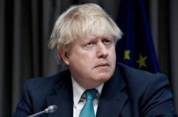 Премьер-министр Великобритании госпитализирован: его подключат к аппарату ИВЛ