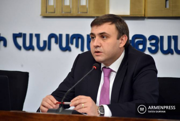 Փոխնախարարը բեռնափոխադրողներին խնդրում է հետևել կորոնավիրուսի դեմ պայքարում առկա սահմանափակումներին