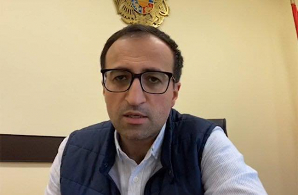 «Առիթից օգտվելով»` իր էշն է առաջ տանում