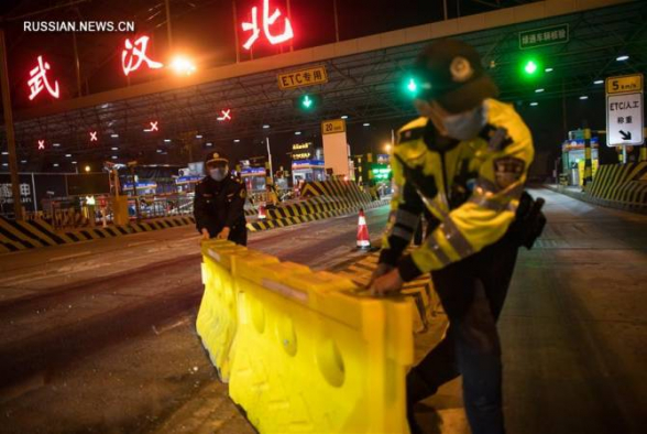 Власти Китая разблокировали выезд из Уханя