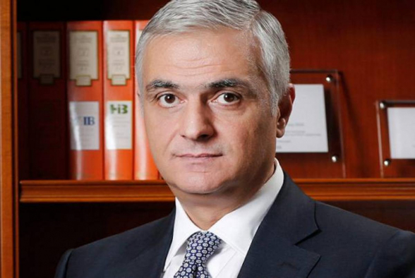 «Դա կարող է ընկալվել որպես տարօրինակ հարց». Մհեր Գրիգորյանը՝ բնակիչներին կոմունալների բեռից ազատելու մասին