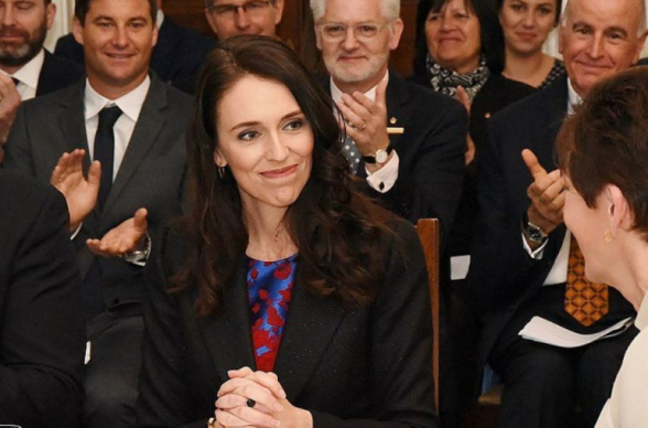 Власти Новой Зеландии из-за коронавируса сократят зарплаты госслужащих