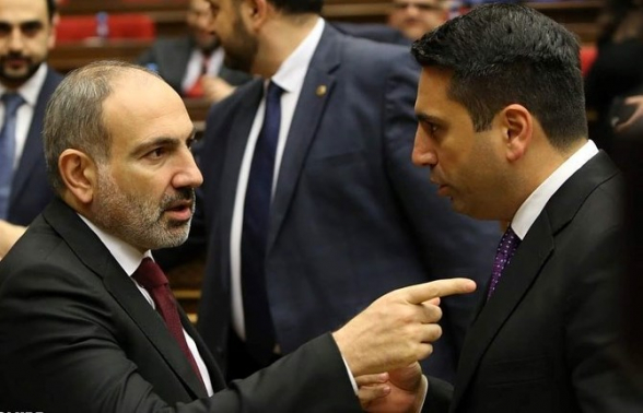 Ո՞վ է ավելի անբարո, ե՞ս, որ հրամայեցի հետույքդ բացել, թե՞ դու, որ բացեցիր