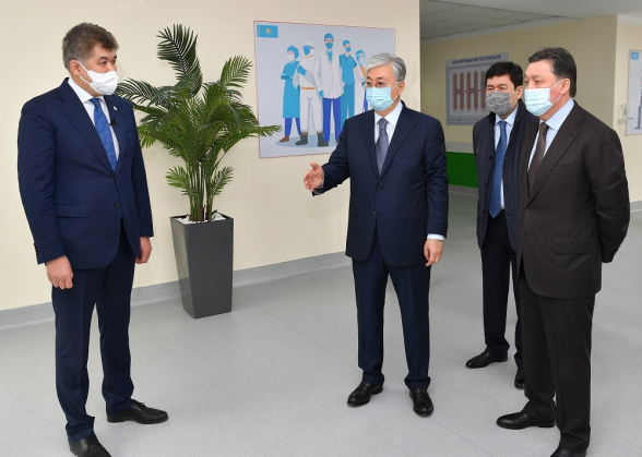 В Казахстане продлили режим чрезвычайного положения