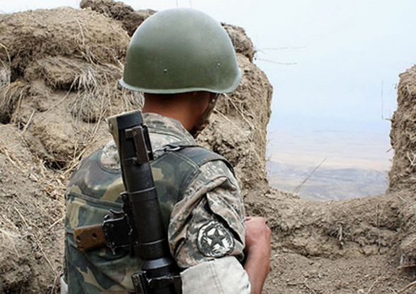 Բաքվում ցավոտ են տարել արցախա-ադրբեջանական շփման գծում հակառակորդի կողմից նախաձեռնած հրադադարի ռեժիմի խախտման դեպքերին արցախյան բանակի տրված պատասխանները. Արցախի ՊԲ