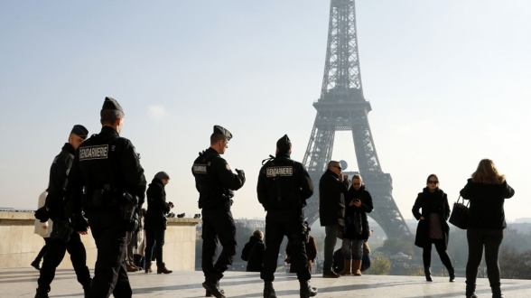 Во Франции режим ЧП продлили до 10 июля