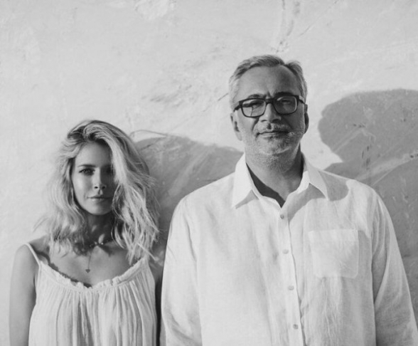 «Уходи с нашего района»: Вера Брежнева и Константин Меладзе спели армянский хит про коронавирус (видео)