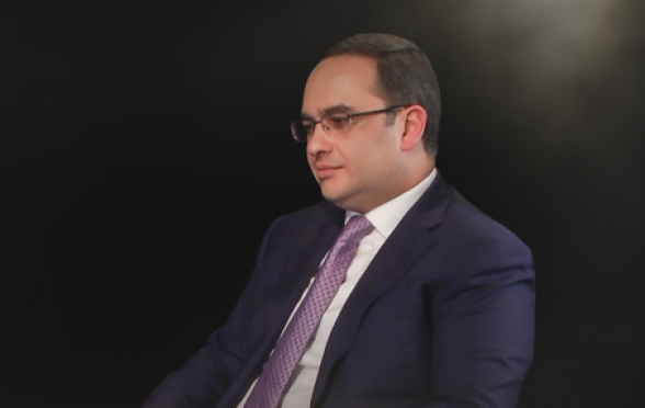 Ռոբերտ Քոչարյանի գործով երեկվա դատական նիստը իրավաբանության ինքնասպանություն էր․ Վիկտոր Սողոմոնյան (տեսանյութ)