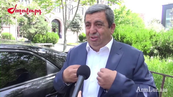 «Ընգել են մոր փորը, իրենց առյուծ են զգում». Առաքել Մովսիսյանը՝ քաղաքական դաշտի մասին (տեսանյութ)