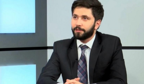 «Իրենց իսկ լա­րած թա­կար­դի մեջ են ըն­կել. ստիպ­ված են հա­սա­րա­կու­թյա­նը մանր-մունր փաս­տեր հրամց­նել». «Փաստ»