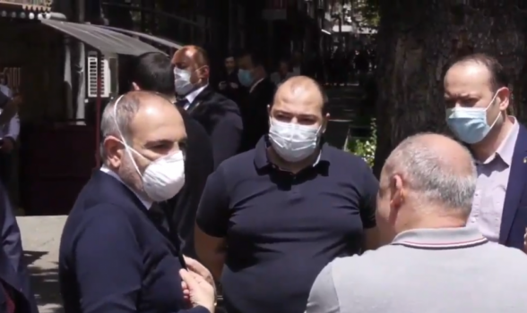  «Курдюк» «гордого» гражданина и маска власти