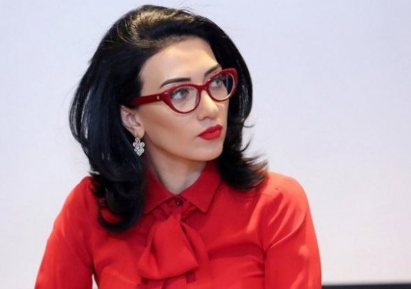 Ինքնախոստովանական ցուցմո՞ւնք, թե՞ ինքնաձաղկման պոռթկում