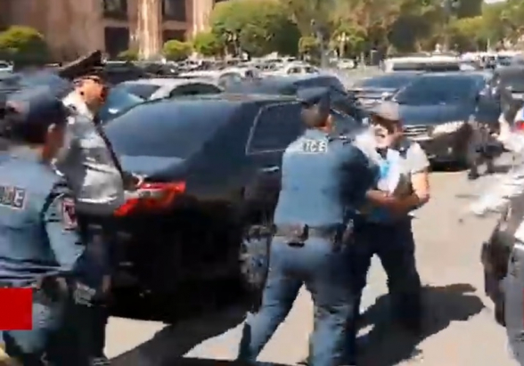 Ի՞նչ եմ արել, արա՛․ քաղաքացուն թույլ չտվեցին բողոքի ակցիա անել (տեսանյութ)