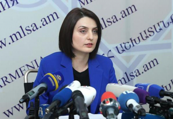 Պարզվում է` Զարուհի Բաթոյանը սանիկ-ազգականների հանդեպ մեծ սեր ունի․ ոչ միայն նախարարության աշխատակազմի ղեկավարն է իր բարեկամը, այլև սոցապծառայության պետը. «Հրապարակ»