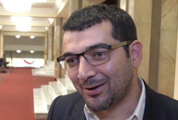 Հրաչյա Հակոբյանի հայցադիմումումը դատարանը վերադարձրել է