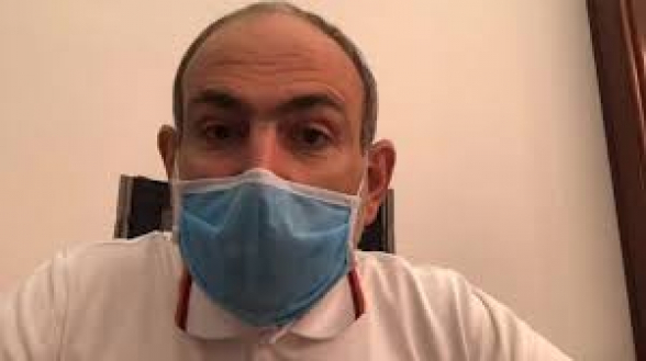 Երկու օր առաջ 20 հոգու հետ նստել, քիթ-քթի տված, ուտում-խմում-ուրախանում էր, բաժակաճառեր ասում` դիմակի մասին չէր հիշում