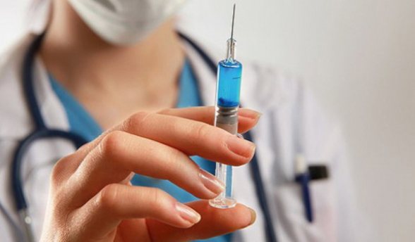 Названы сроки массового вакцинирования россиян от коронавируса