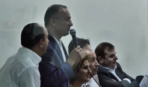 Ռոբերտ Քոչարյանի և մյուսների գործով դատական նիստը կհետաձգվի. Սեյրան Օհանյանի պաշտպանի մոտ կորոնավիրուս է հայտնաբերվել