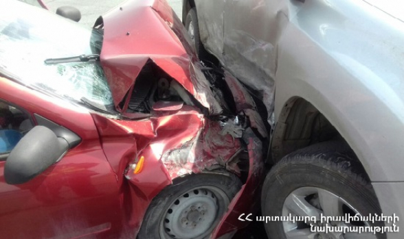 Գյուրջյան փողոցում «Sigma» մակնիշի մոպեդը բախվել է «Volvo XC 90» մակնիշի ավտոմեքենային․ կա տուժած