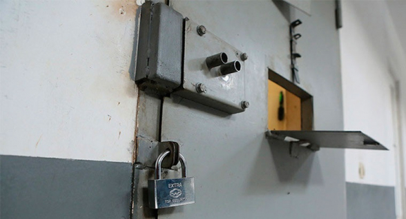 «Երևան-Կենտրոն» ՔԿՀ-ից խոցելի տարիքային խմբի կալանավորներին տեղափոխվում են այլ հիմնարկ. առկա է կորոնավիրուսի վտանգ