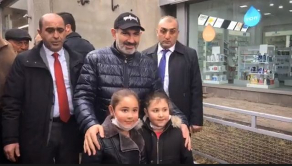 Հենց Նիկոլն էր, որ դեռ 1 շաբաթ առաջ առանց դիմակի էր ֆռֆռում