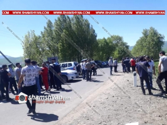 «Պահանջում ենք բացել Սուրբ Հովհաննես տանող ճանապարհը կամ փակել բոլոր ճանապարհները»․ ուխտատեղի բարձրանալ ցանկացող քաղաքացիները դժգոհ են պարետատան որոշումից