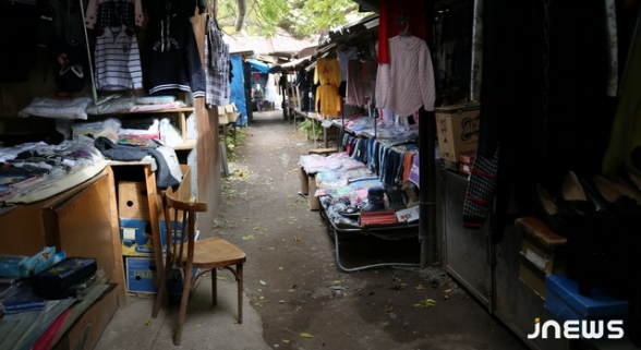 Վրաստանում վերաբացվել են առևտրի կենտրոնները