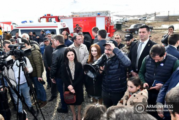 Կորոնավարակի հաղթարշավը սահմանադրախախտության շքահանդեսին վնաս չէ