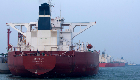 Китай в мае установил новый рекорд импорта нефти