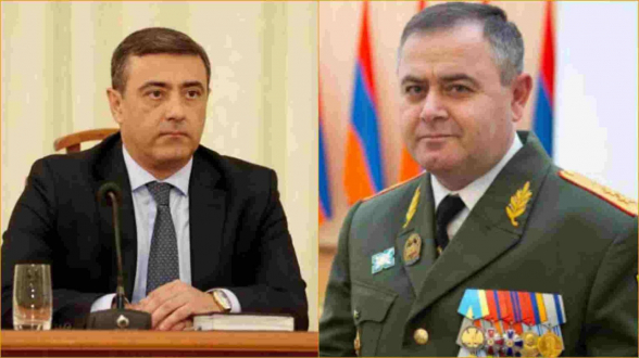 Президент Армении получил предложения от премьера об отставке директора СНБ и начальника Генштаба ВС