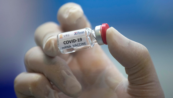 Американские ученые рассказали о новой вакцине от COVID-19