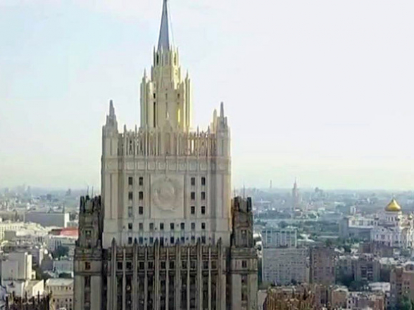 Россия выслала двоих сотрудников посольства Чехии