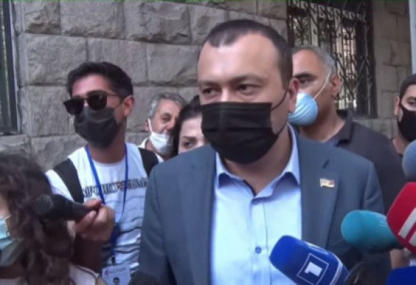 Գործը շինծու է, վստահ եմ՝ թիթեռնիկի կյանք է ունենալու․ Վահե Էնֆիաջյանը՝ Գագիկ Ծառուկյանի նկատմամբ տեղի ունեցող գործընթացի մասին