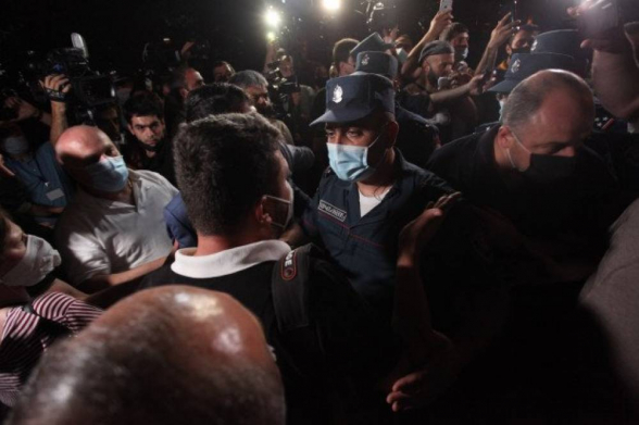 Полицейский не наш