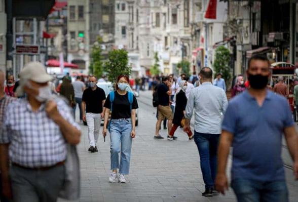 Турция ввела обязательное ношение масок еще в 3 провинциях