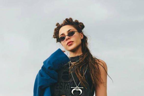 Սիրուշոն երկրպագուներին է ներկայացրել անգլալեզու նոր երգը