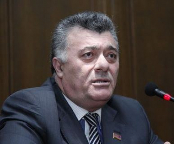 Հարգելի Էդմոն, դեռ ժամանակ ունեք համարժեք գնահատելու ստեղծված լուրջ իրավիճակը