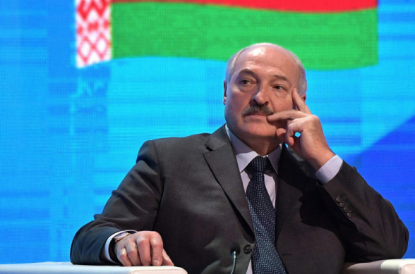 Лукашенко усмотрел рукотворный характер в пандемии коронавируса