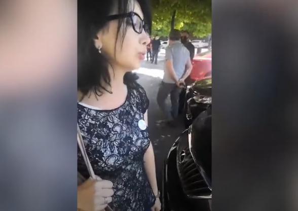 Сону Агекян подвергли приводу с площади Респубики