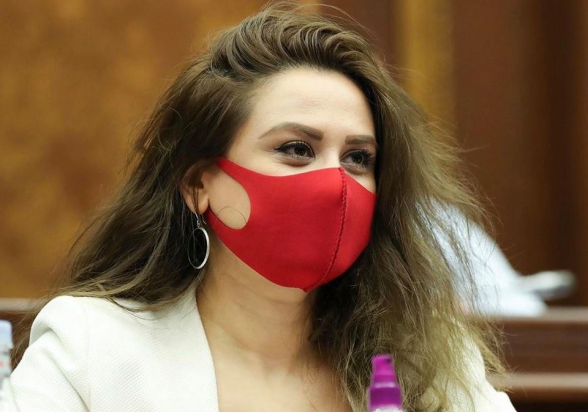 Արուսիկը` «հրաշքների աշխարհում»