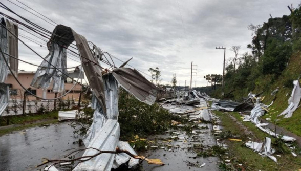Ураган в Бразилии лишил электричества 1,5 миллиона человек