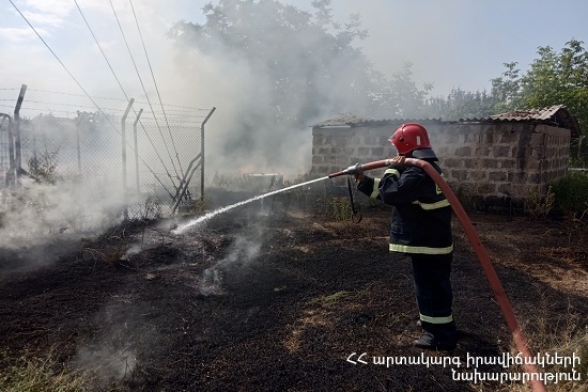 Հրշեջ-փրկարարները մարել են խոտածածկ տարածքներում բռնկված հրդեհները՝ ընդհանուր ընդգրկելով մոտ 21.1 հա տարածք