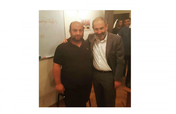 «Տարվա քավոր» Վահե Ղալումյանը հատկապես շաբաթ-կիրակի օրերին գնում է Իջևան և փողոցներում գաղտնի շրջում` նկարելով բոլոր նրանց, ովքեր դիմակ չեն դնում․ «Իրավունք»