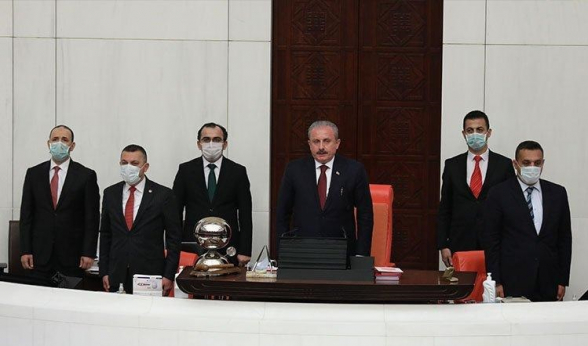 Մուստաֆա Շենթոփը վերընտրվել է Թուրքիայի խորհրդարանի նախագահ