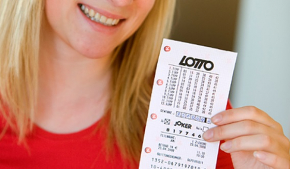 Австралийка выиграла 50 млн долларов и отказалась уходить с работы