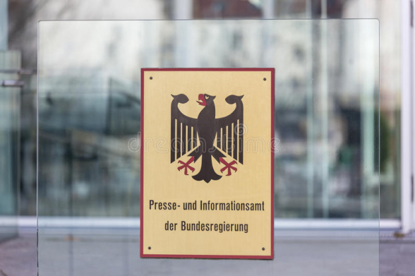 В пресс-службе правительства Меркель обнаружили шпионившего на Египет человека